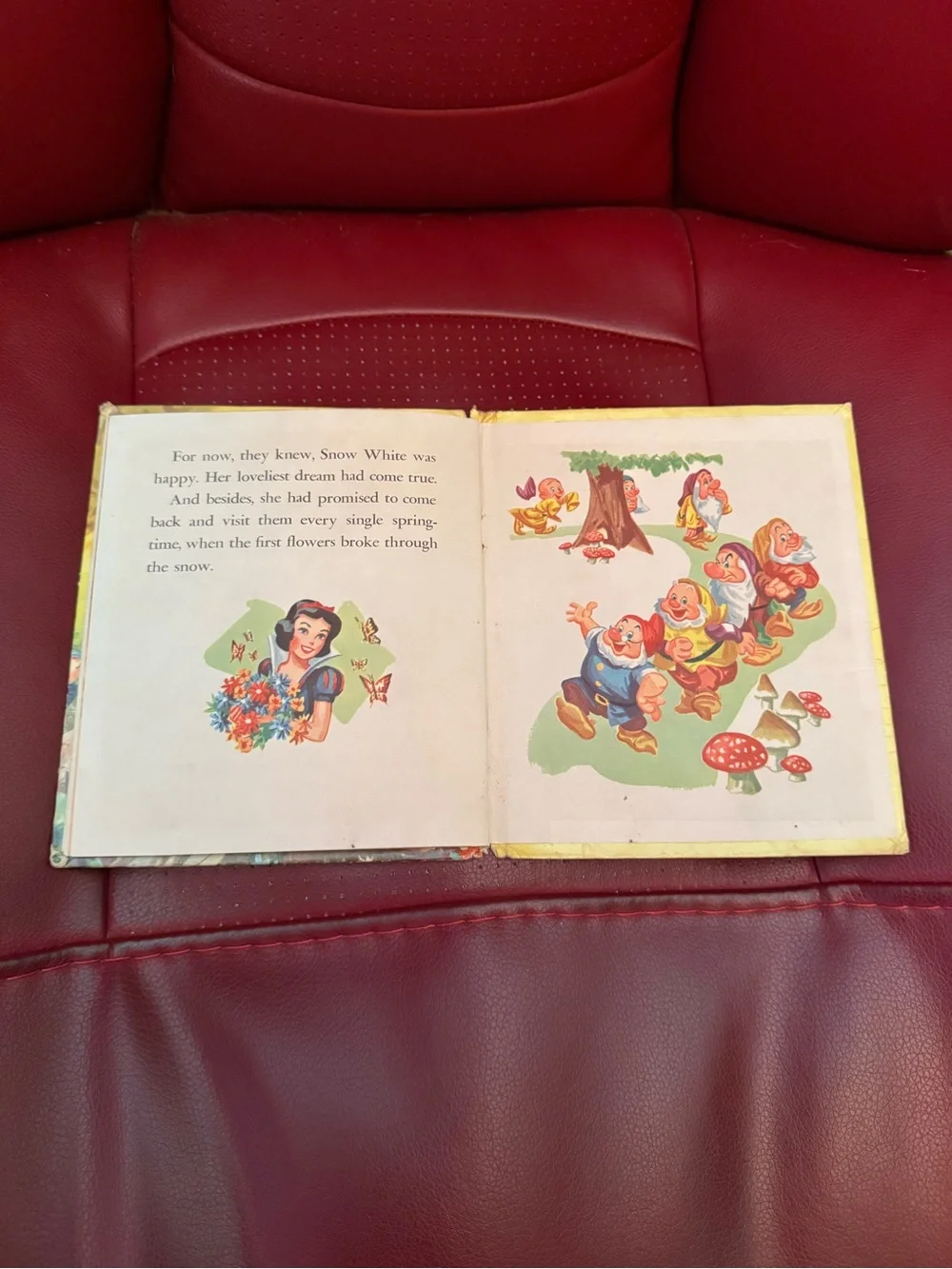 1957 Walt Disney’s Snow White and the Seven Dwarfs Tell-a-tale Whitman Book